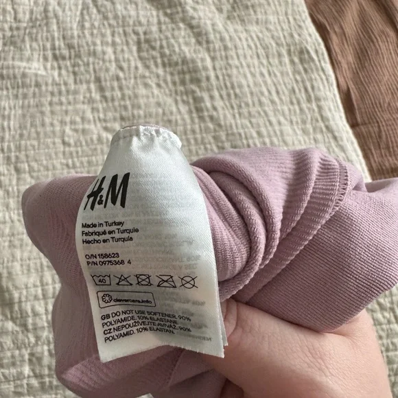 H&M High Neck Ribbed Racerback Bra Top - Picture 4 of 4